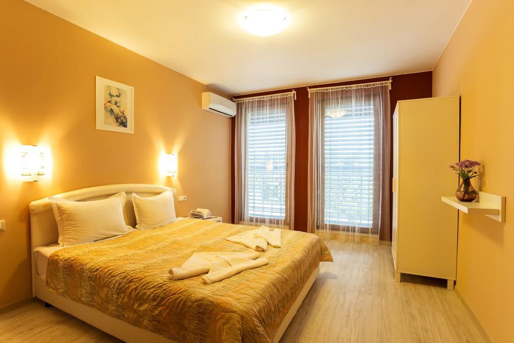 Aparthotel Prostor Kavarna Extérieur photo
